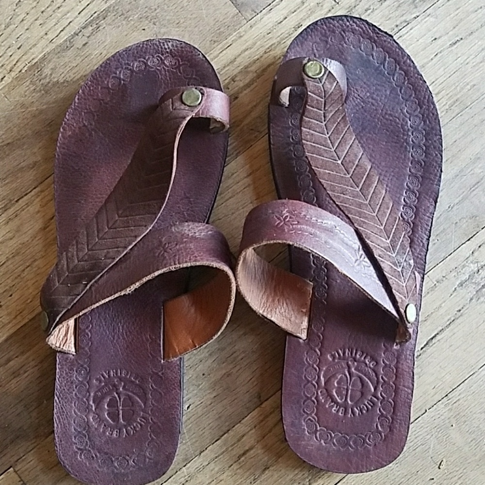 Lucky Brand flip flops